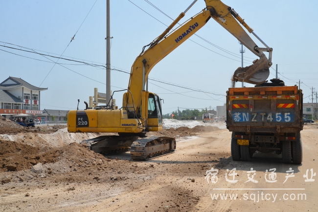 8ca6c900db19e5060e92b7c8a697f83c 皂河公交首末站实现土方工程-001.JPG