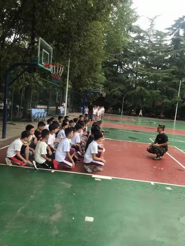 磨炼意志，蜕酿生长——z6com尊龙凯时都会森林学校小学部2019—2020学年军事会操演习